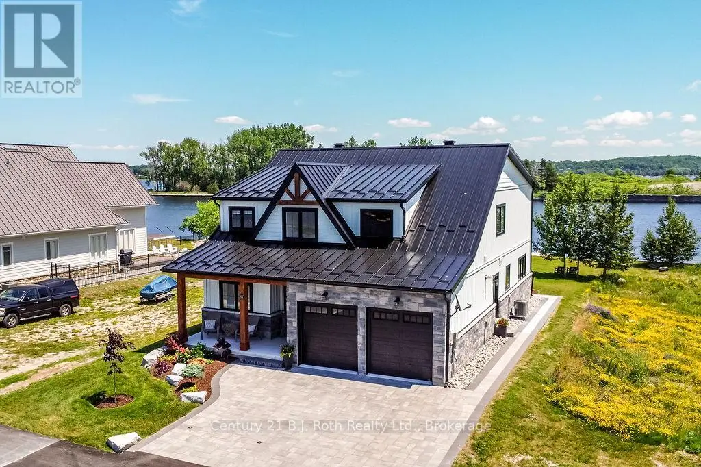 27 - 53 Dock Lane E, Tay (Port McNicoll)